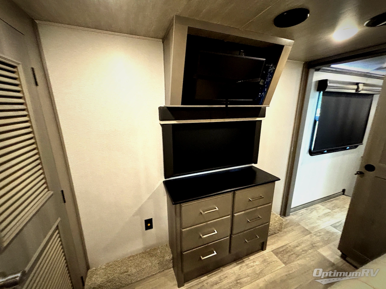 2021 Keystone Montana 3231CK Photo 12