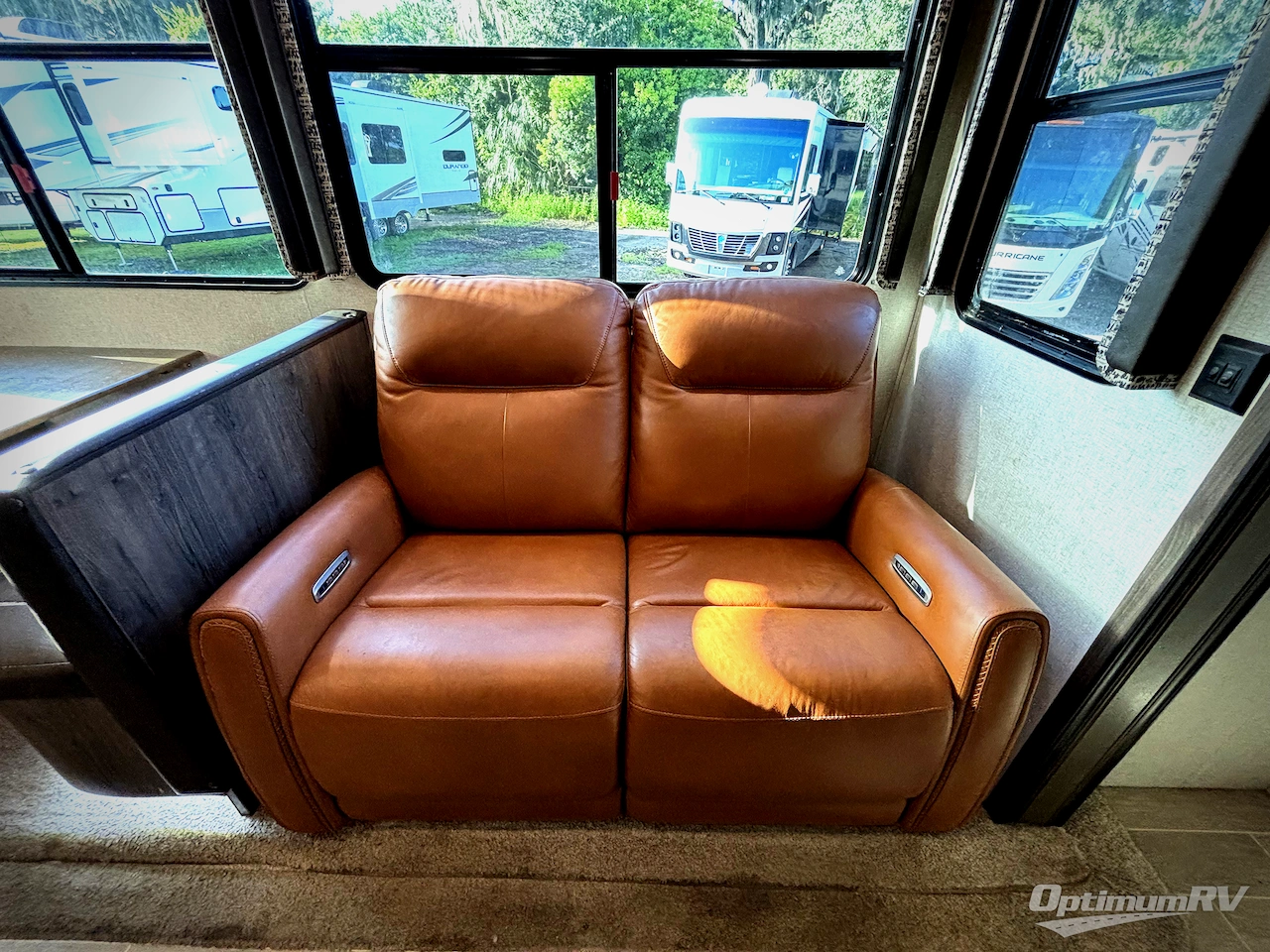 2019 Keystone Montana High Country 364BH Photo 17