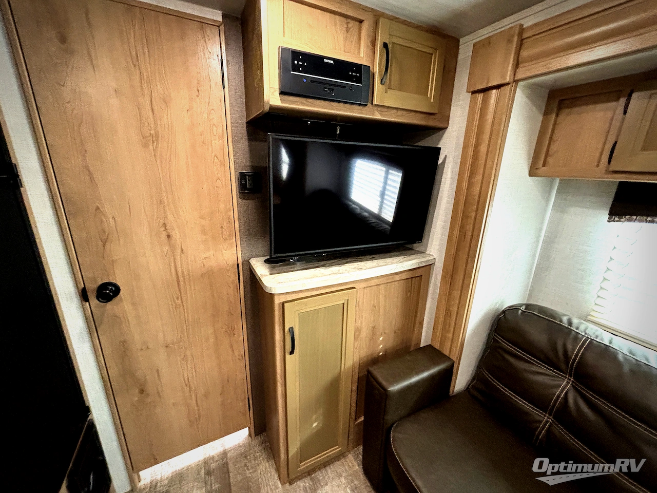2021 Winnebago Towables Micro Minnie 2106DS Photo 11