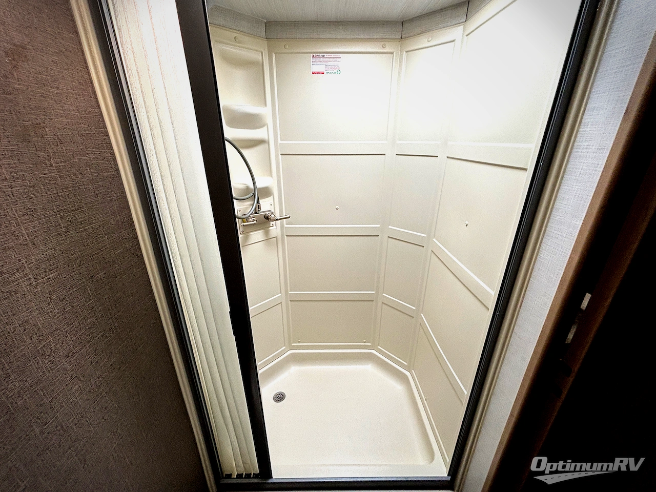 2021 Winnebago Towables Micro Minnie 2106DS Photo 14