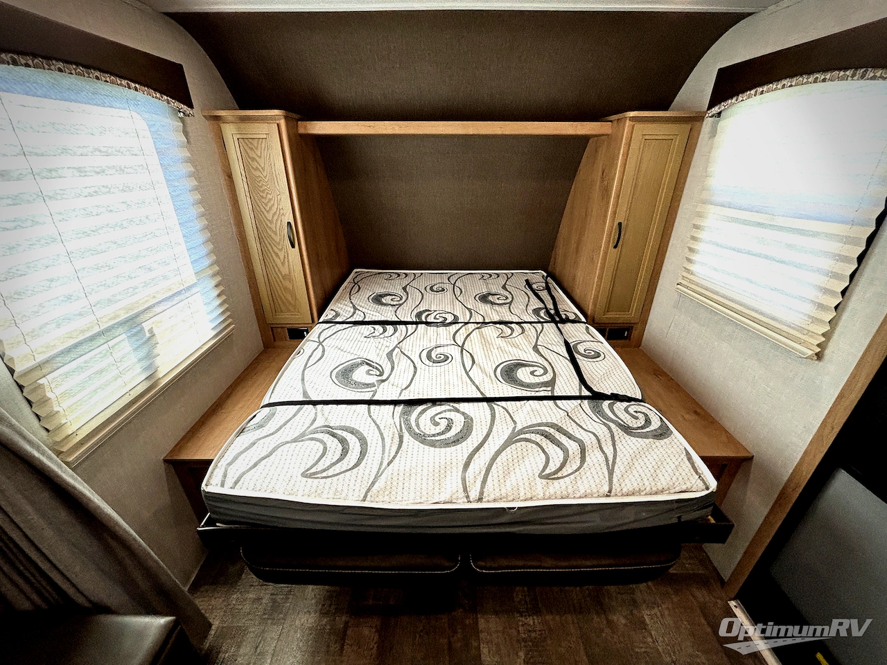 2021 Winnebago Towables Micro Minnie 2106DS Photo 8