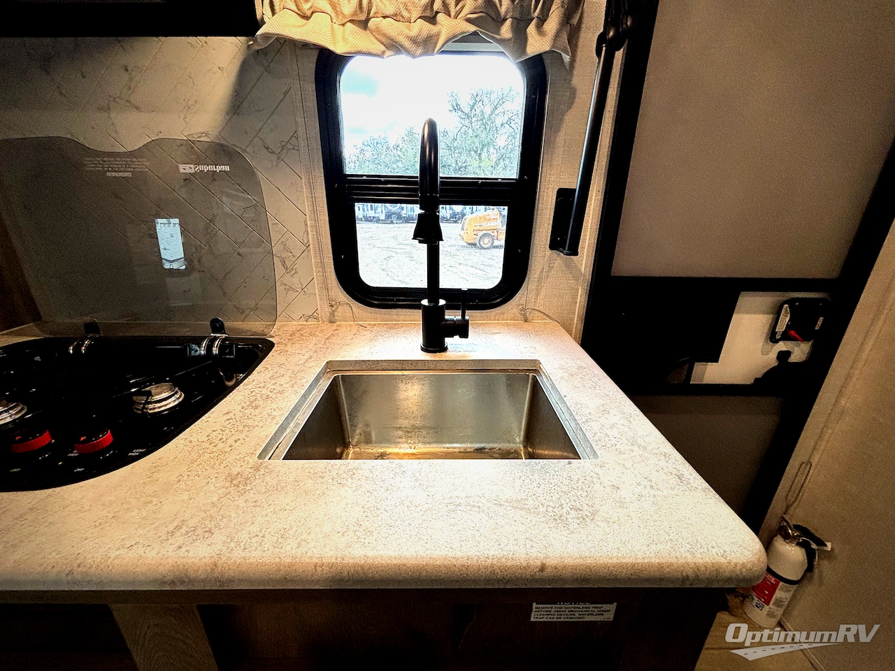 2022 Forest River Surveyor Legend 19RBLE Photo 3