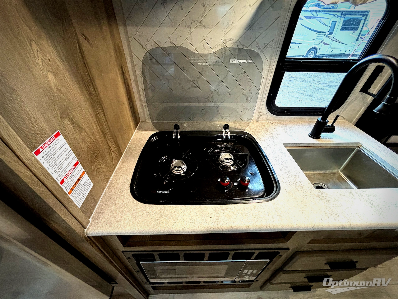 2022 Forest River Surveyor Legend 19RBLE Photo 4