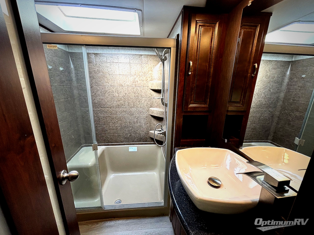 2018 Forest River Vengeance Touring Edition 40D12 Photo 12