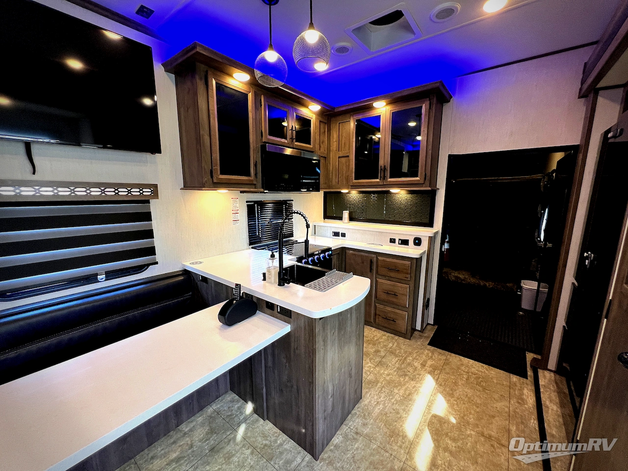 2022 Forest River Vengeance Rogue Armored VGF371A13 Photo 18