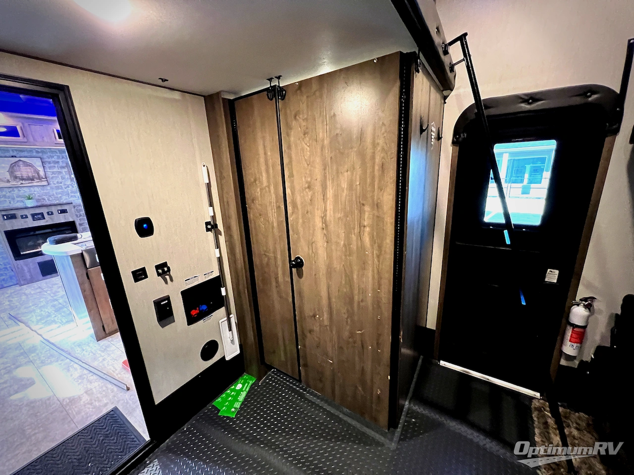 2022 Forest River Vengeance Rogue Armored VGF371A13 Photo 31