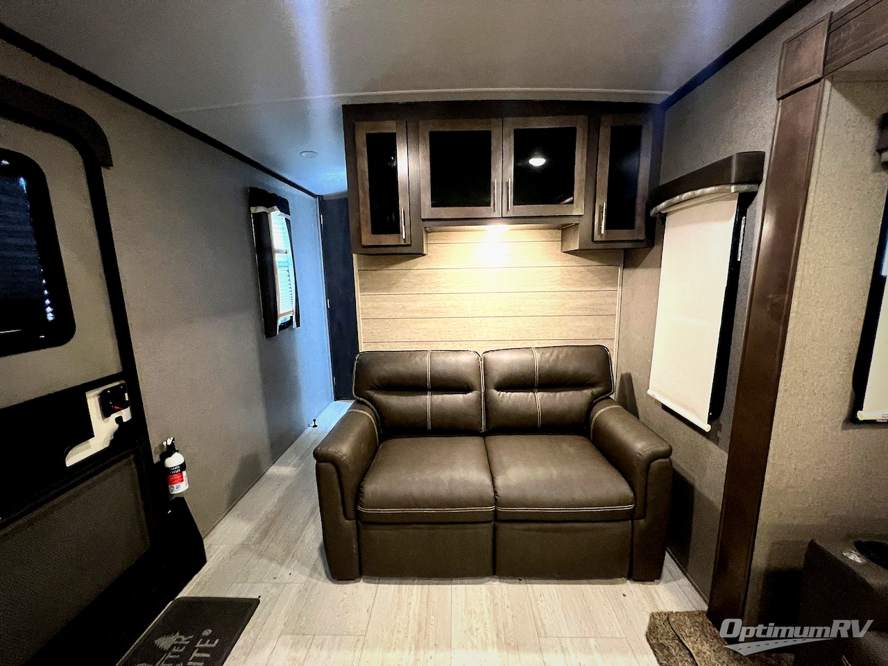 2020 Forest River Rockwood Signature Ultra Lite 8335SB Photo 5