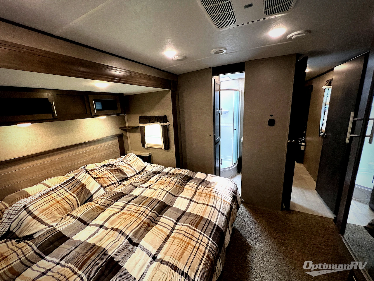 2020 Forest River Rockwood Signature Ultra Lite 8335SB Photo 37