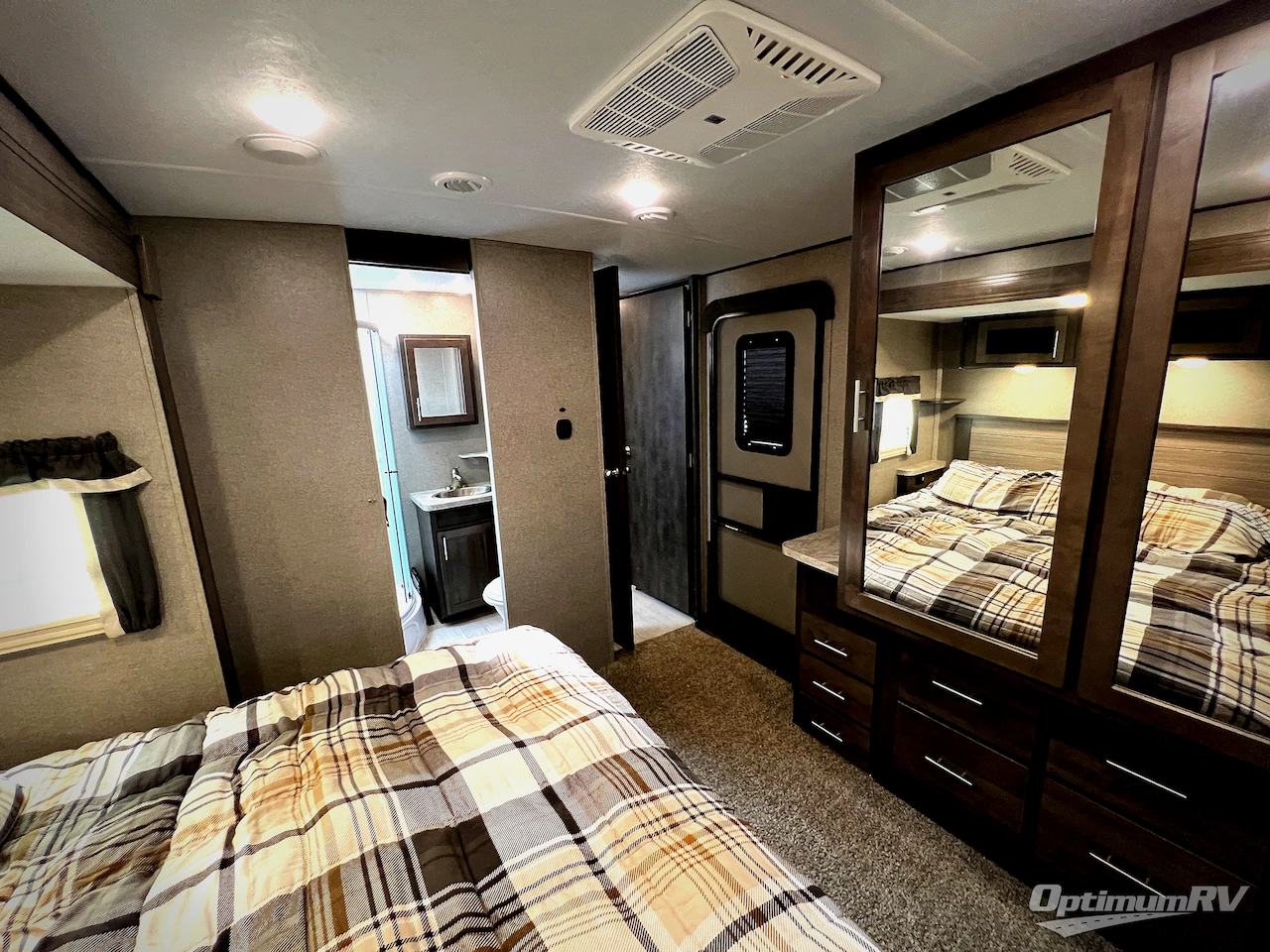 2020 Forest River Rockwood Signature Ultra Lite 8335SB Photo 38