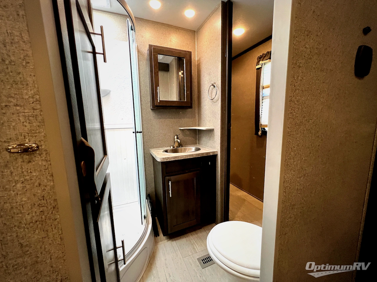 2020 Forest River Rockwood Signature Ultra Lite 8335SB Photo 40