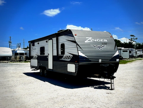 Used 2019 CrossRoads Zinger ZR252BH Featured Photo