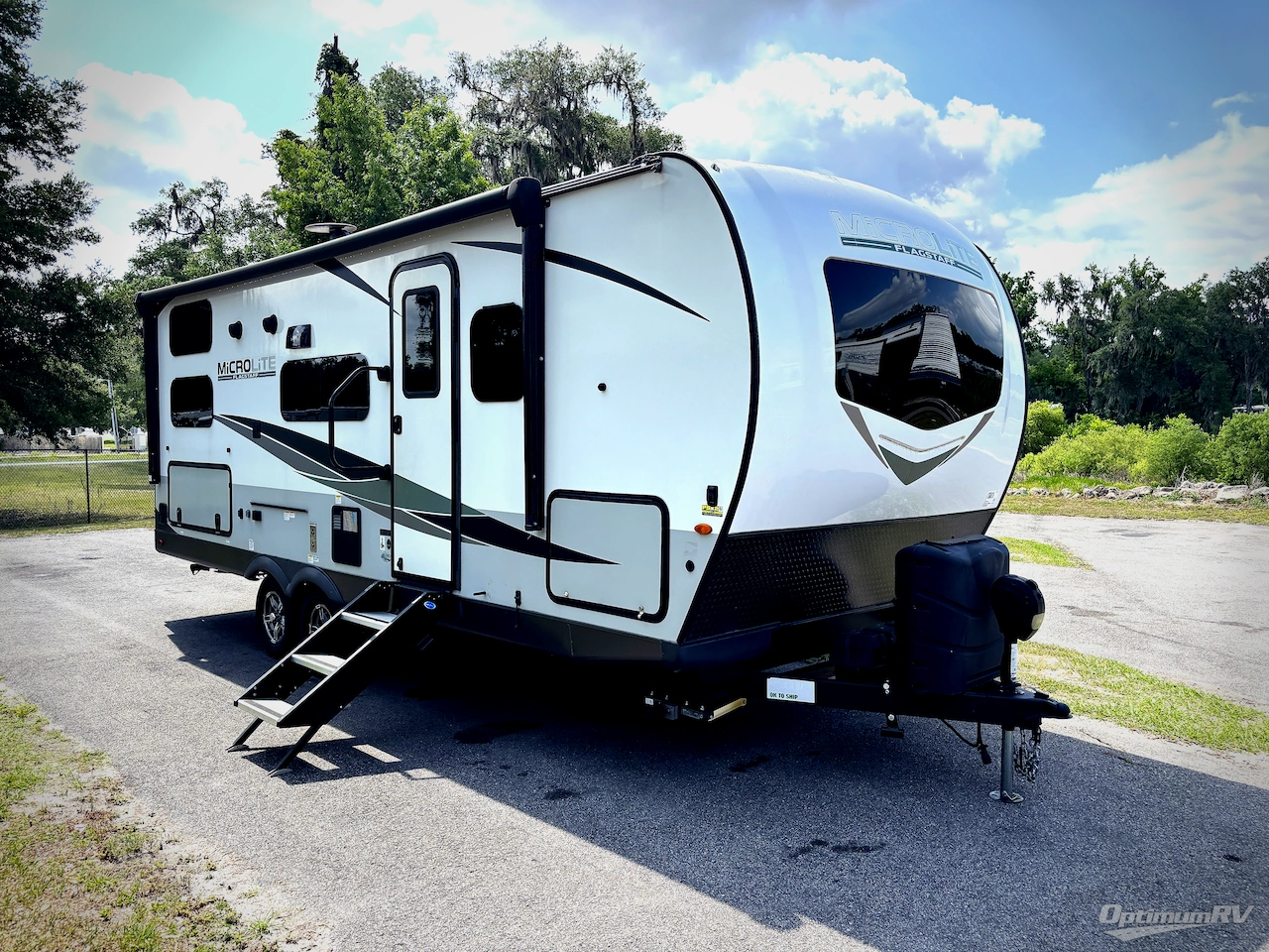 2023 Forest River Flagstaff Micro Lite 25BRDS Photo 1