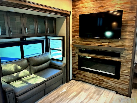 2022 Grand Design Solitude 390RK RV Photo 2