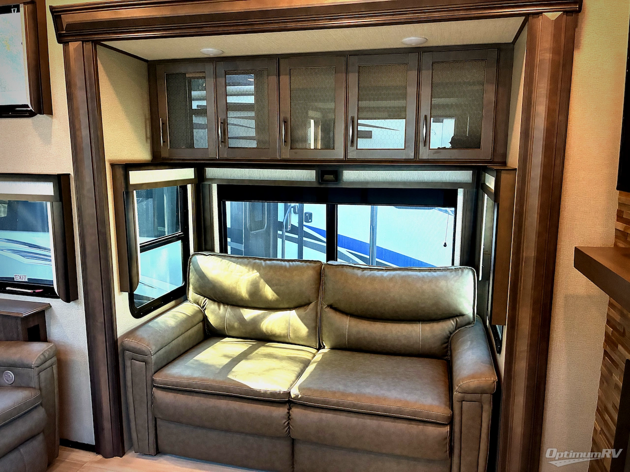 2022 Grand Design Solitude 390RK Photo 5