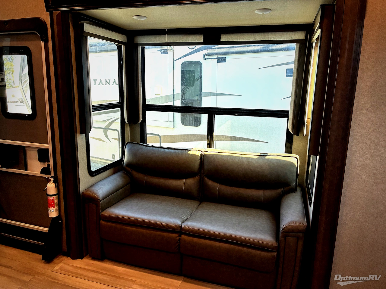 2022 Grand Design Solitude 390RK Photo 7