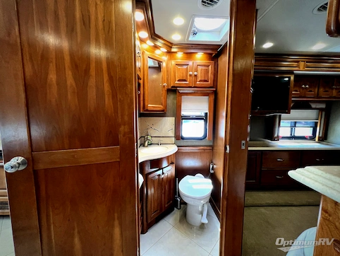 2013 Tiffin Phaeton 40QBH RV Photo 3