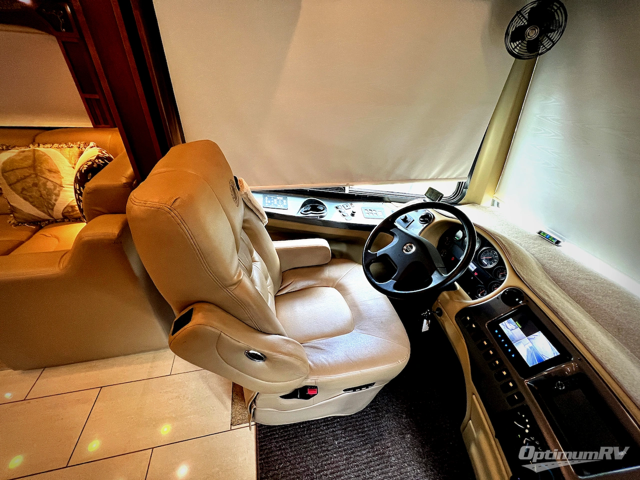 2014 Tiffin Phaeton 40AH Photo 6