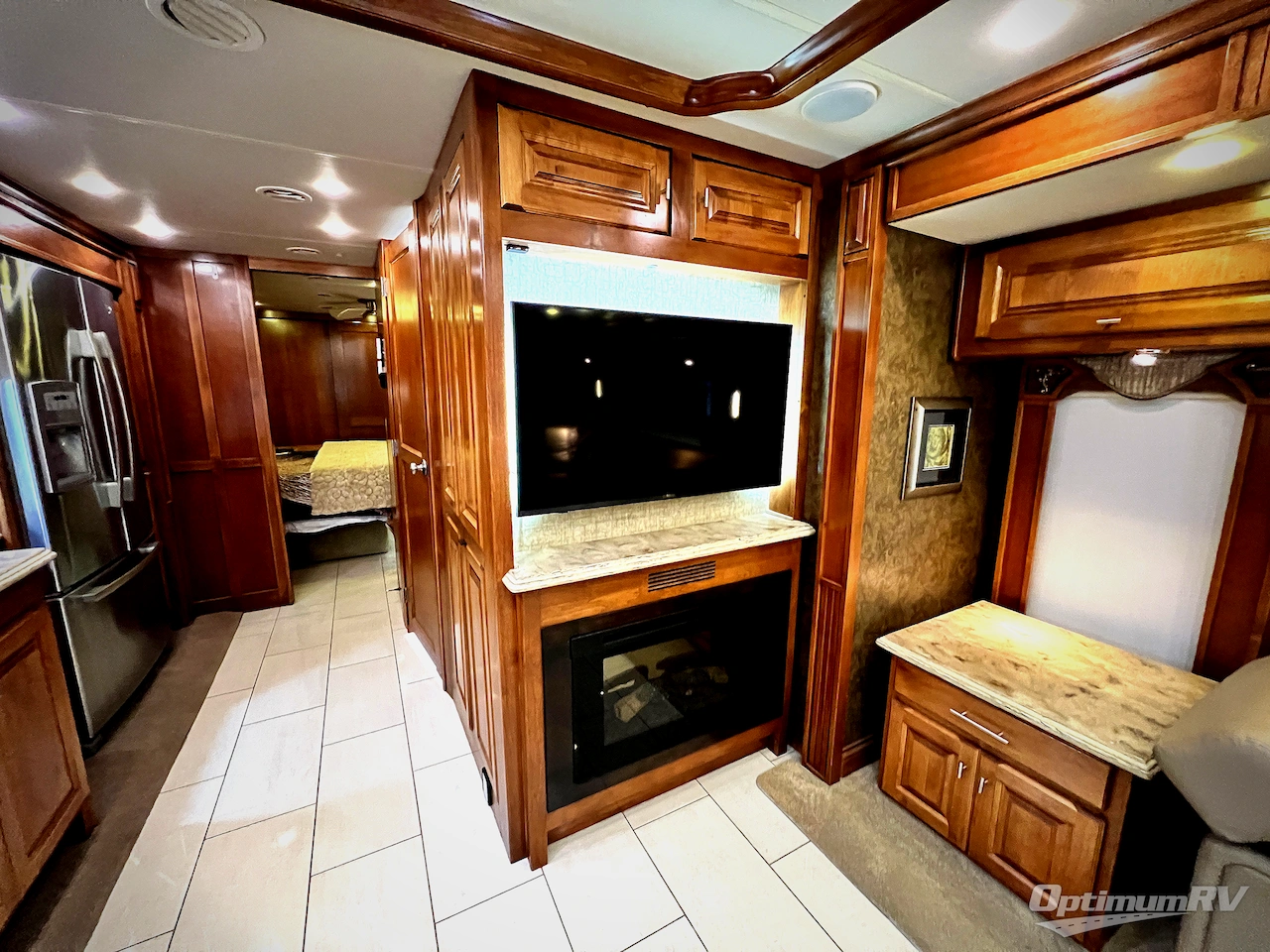 2014 Tiffin Phaeton 40AH Photo 12