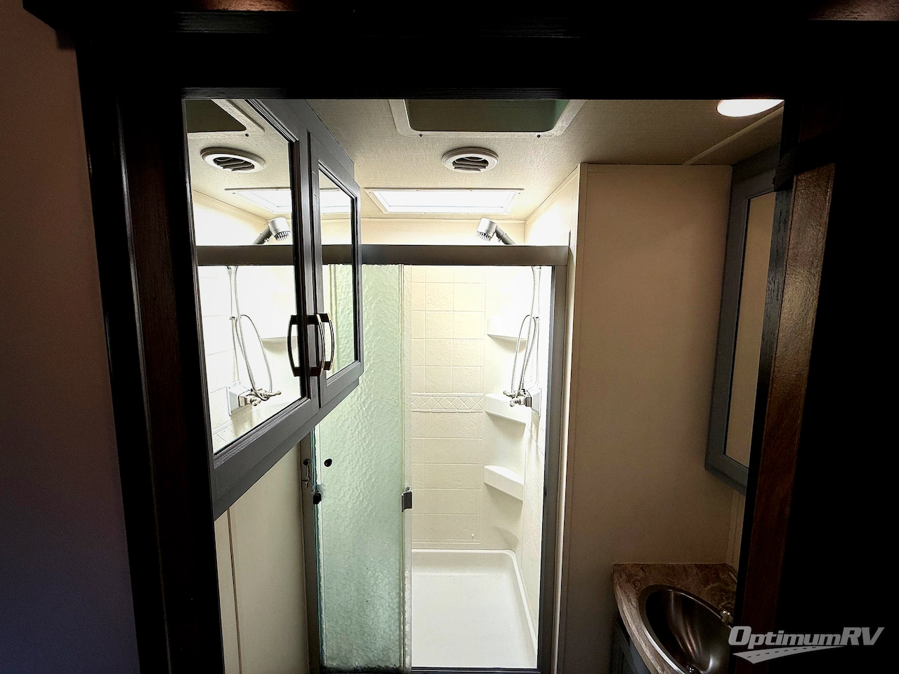 2020 Grand Design Reflection 315RLTS Photo 8