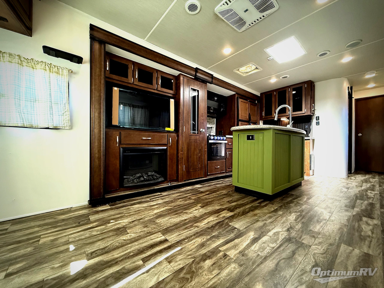 2020 Grand Design Reflection 315RLTS Photo 17