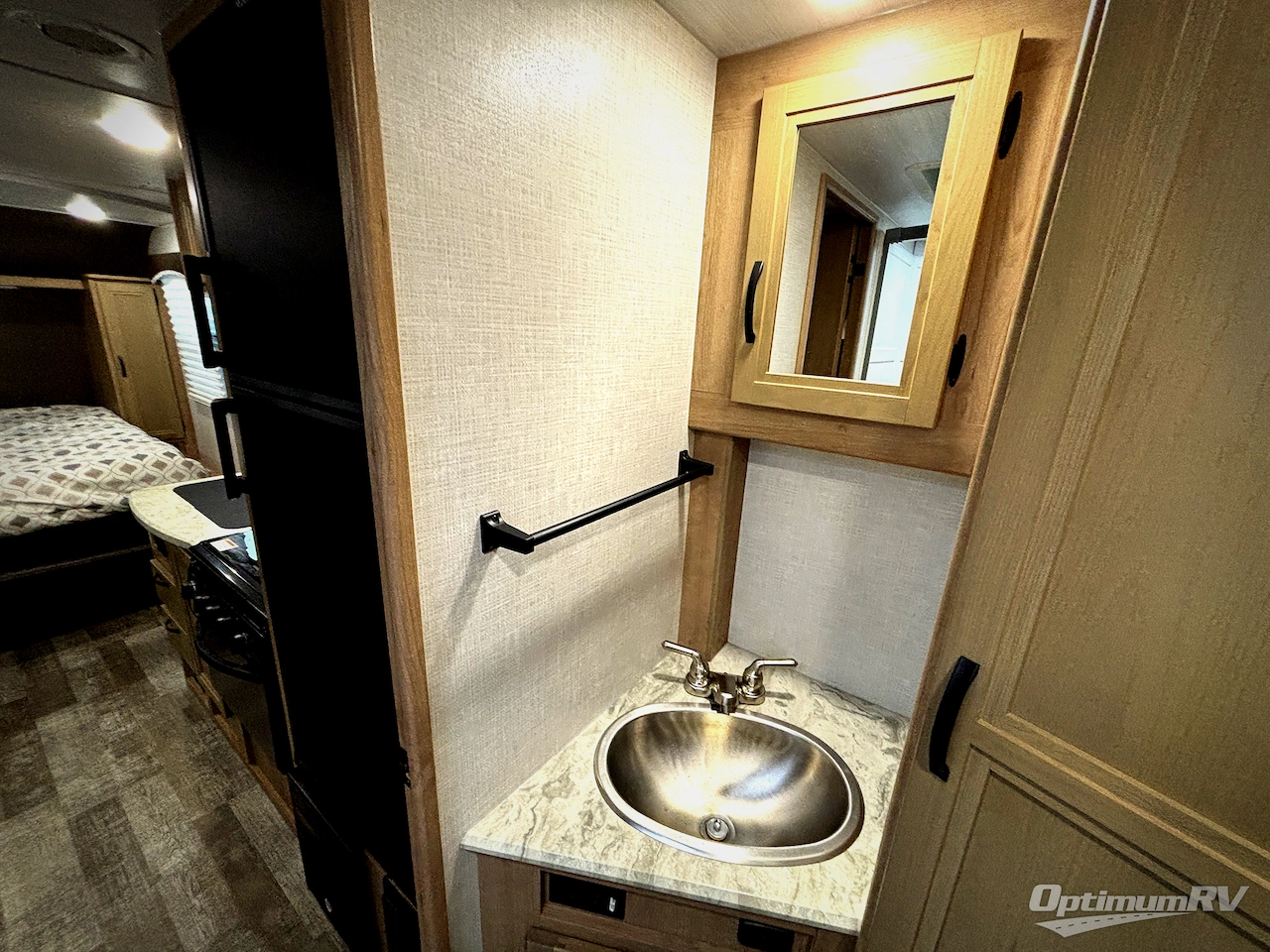 2021 Winnebago Towables Micro Minnie 2106DS Photo 13