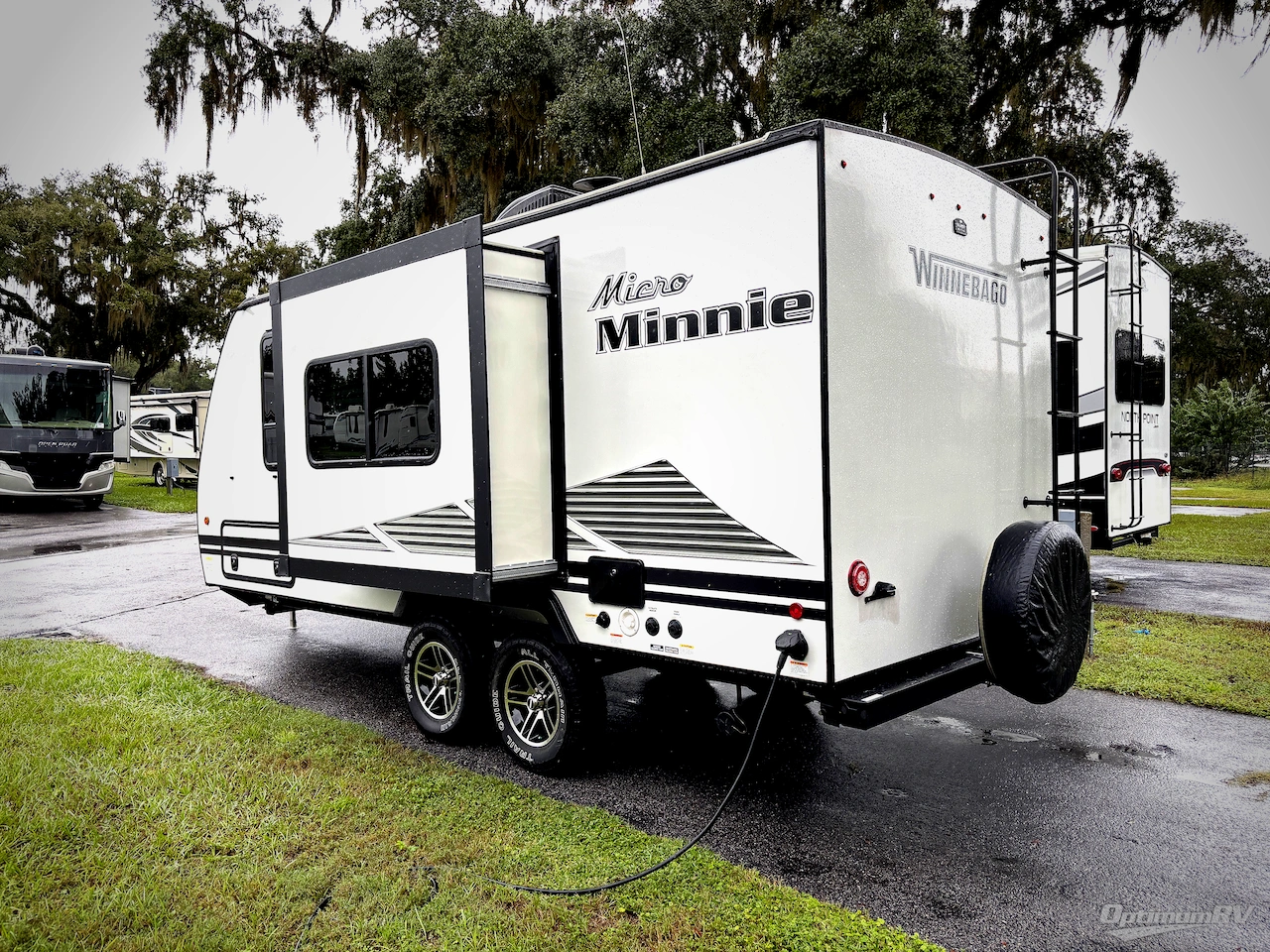 2021 Winnebago Towables Micro Minnie 2106DS Photo 3