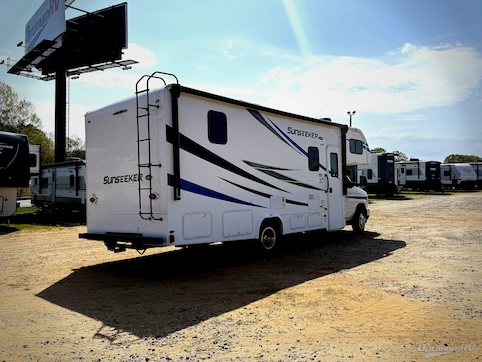 2021 Forest River Sunseeker Classic 2440DS Ford RV Photo 4