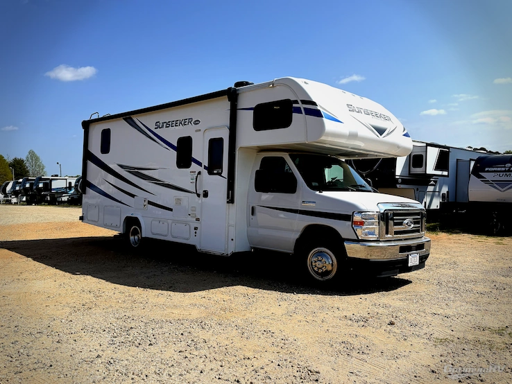 2021 Forest River Sunseeker Classic 2440DS Ford RV Photo 1