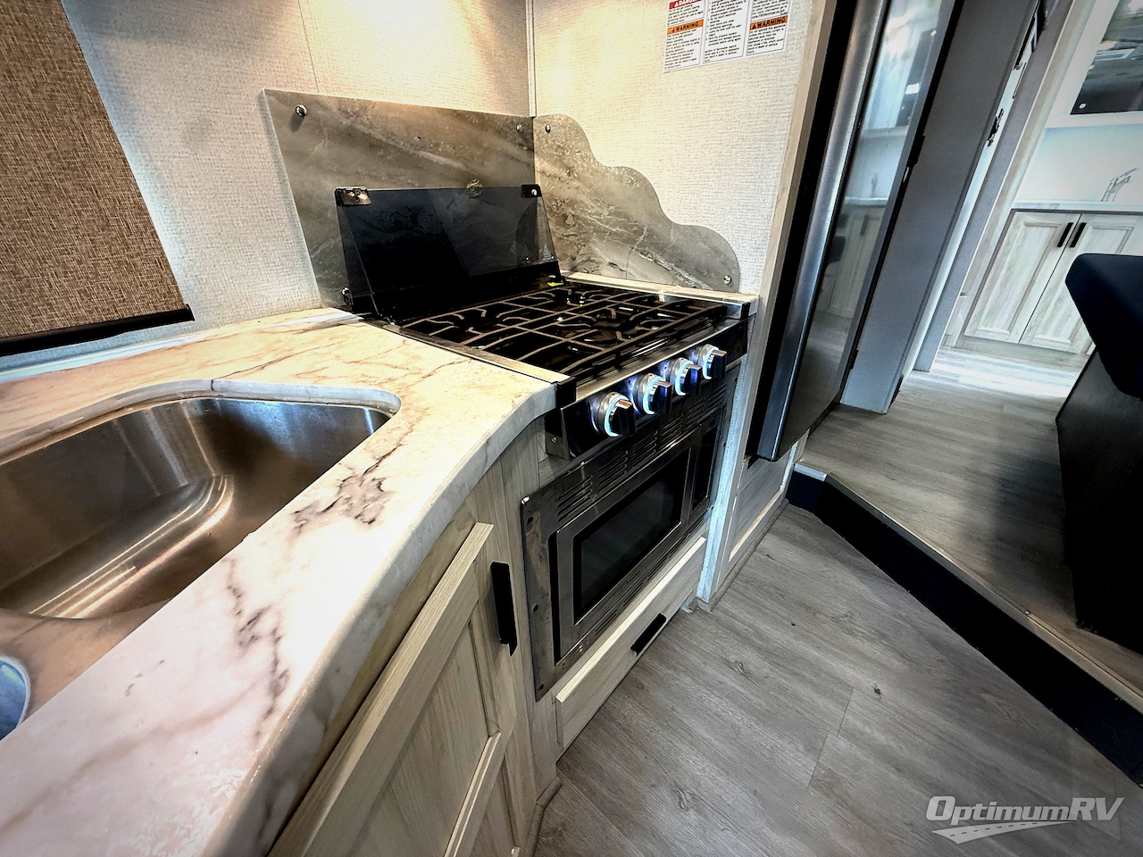 2021 Forest River Sunseeker Classic 2440DS Ford Photo 12