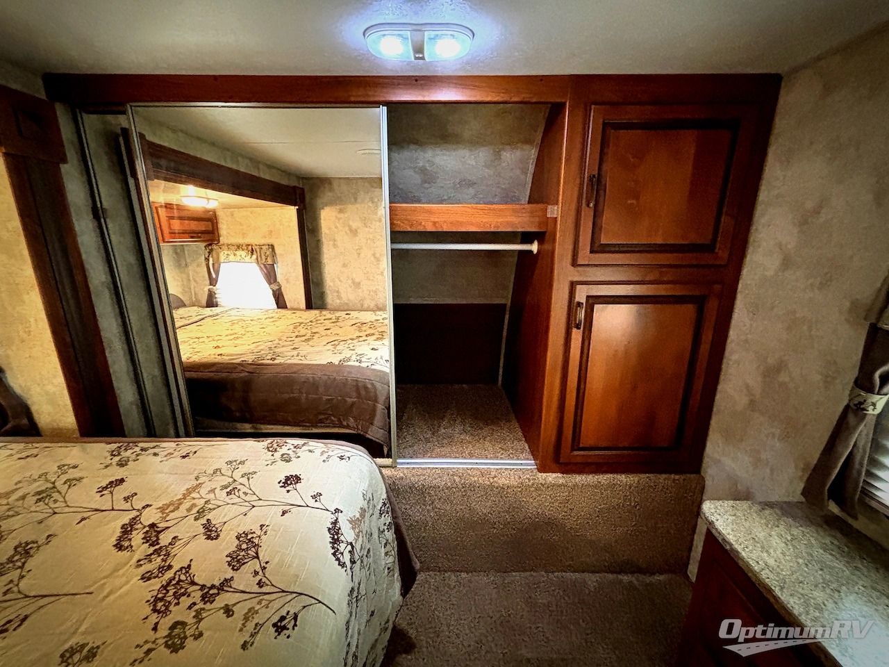 2011 Keystone Laredo Super Lite 296RE Photo 10