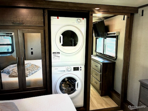 2022 Grand Design Solitude 378MBS RV Photo 4