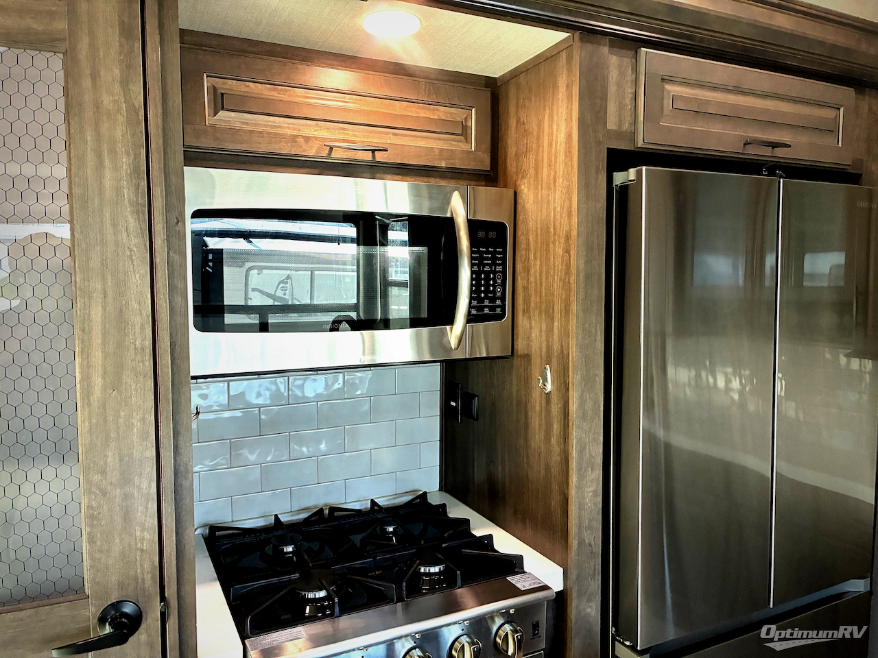 2022 Grand Design Solitude 378MBS Photo 9