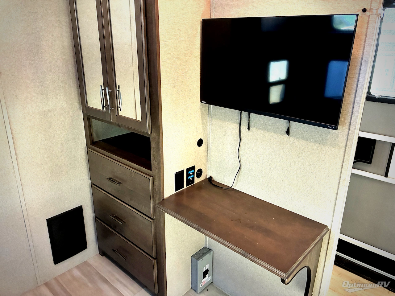 2022 Grand Design Solitude 378MBS Photo 12
