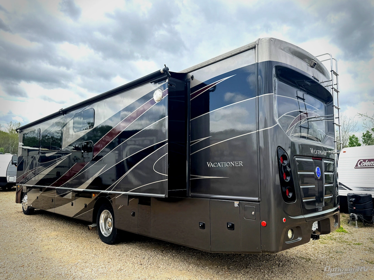 2019 Holiday Rambler Vacationer 36F Photo 4