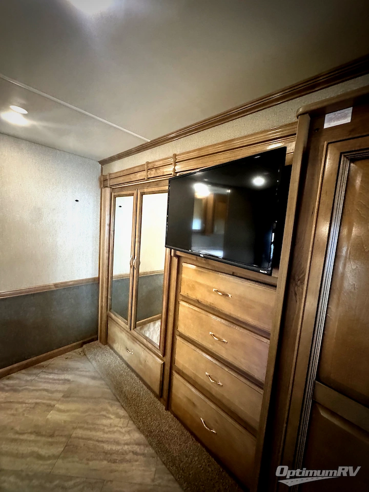 2019 Holiday Rambler Vacationer 36F Photo 18