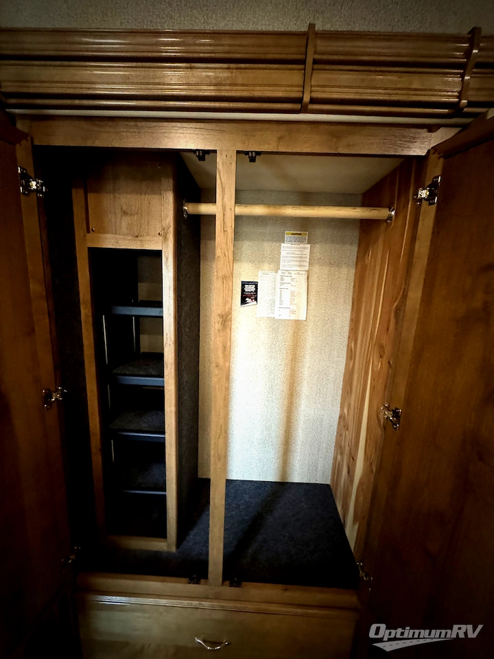 2019 Holiday Rambler Vacationer 36F Photo 19