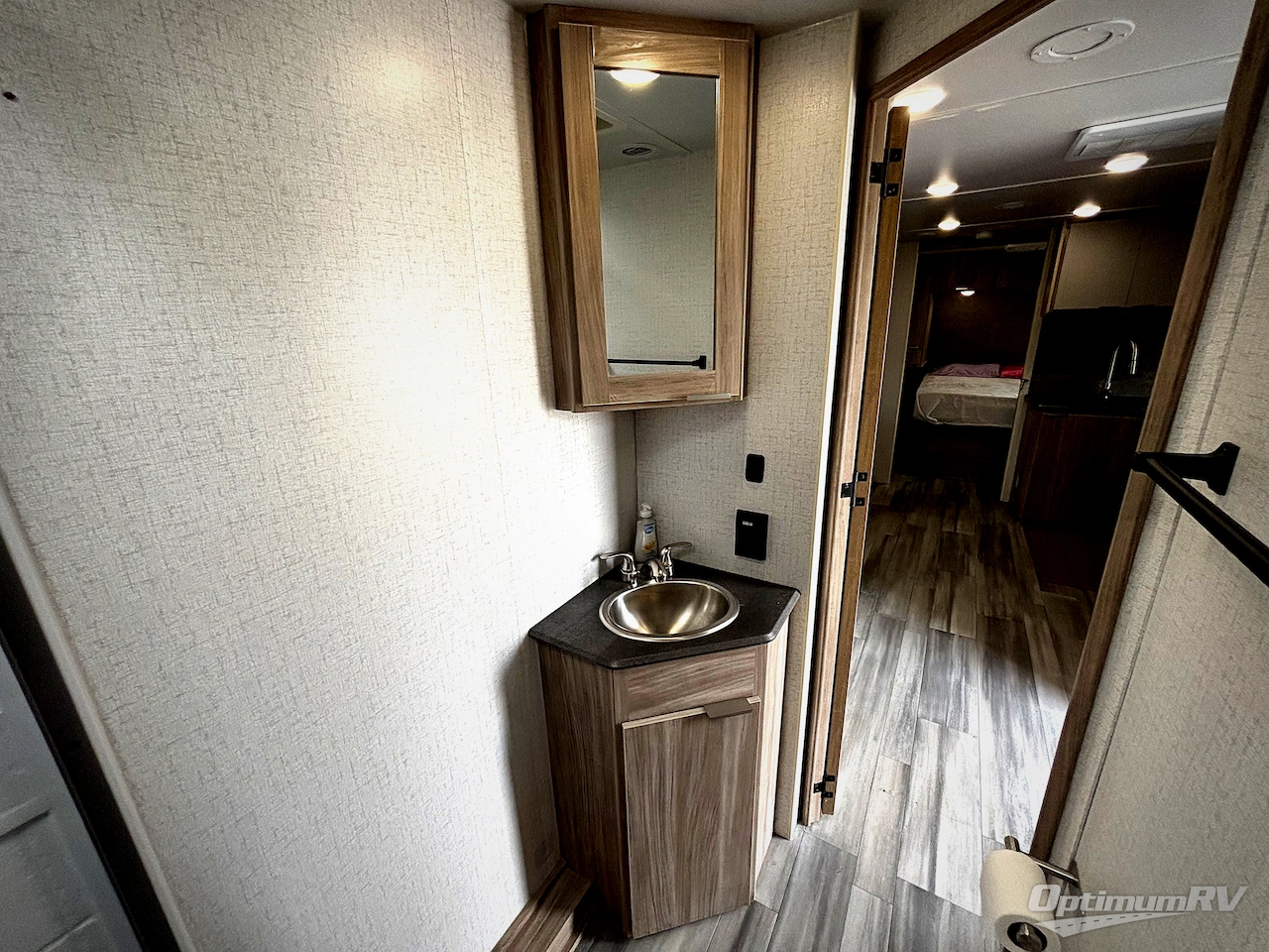 2022 Winnebago Towables Minnie 2301BHS Photo 11