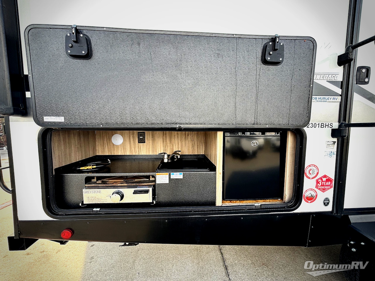 2022 Winnebago Towables Minnie 2301BHS Photo 15