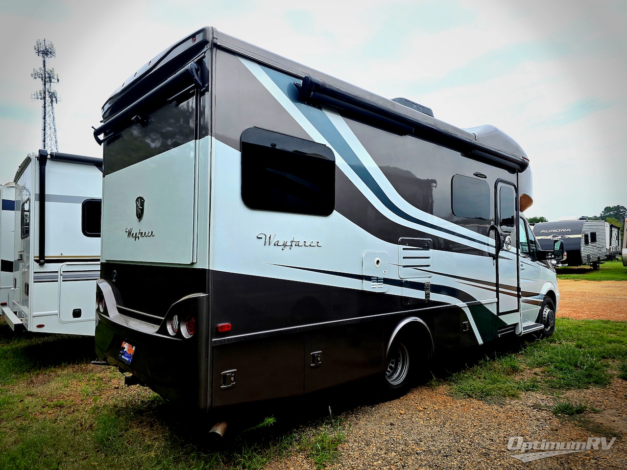 2019 Tiffin Wayfarer 25QW Photo 2