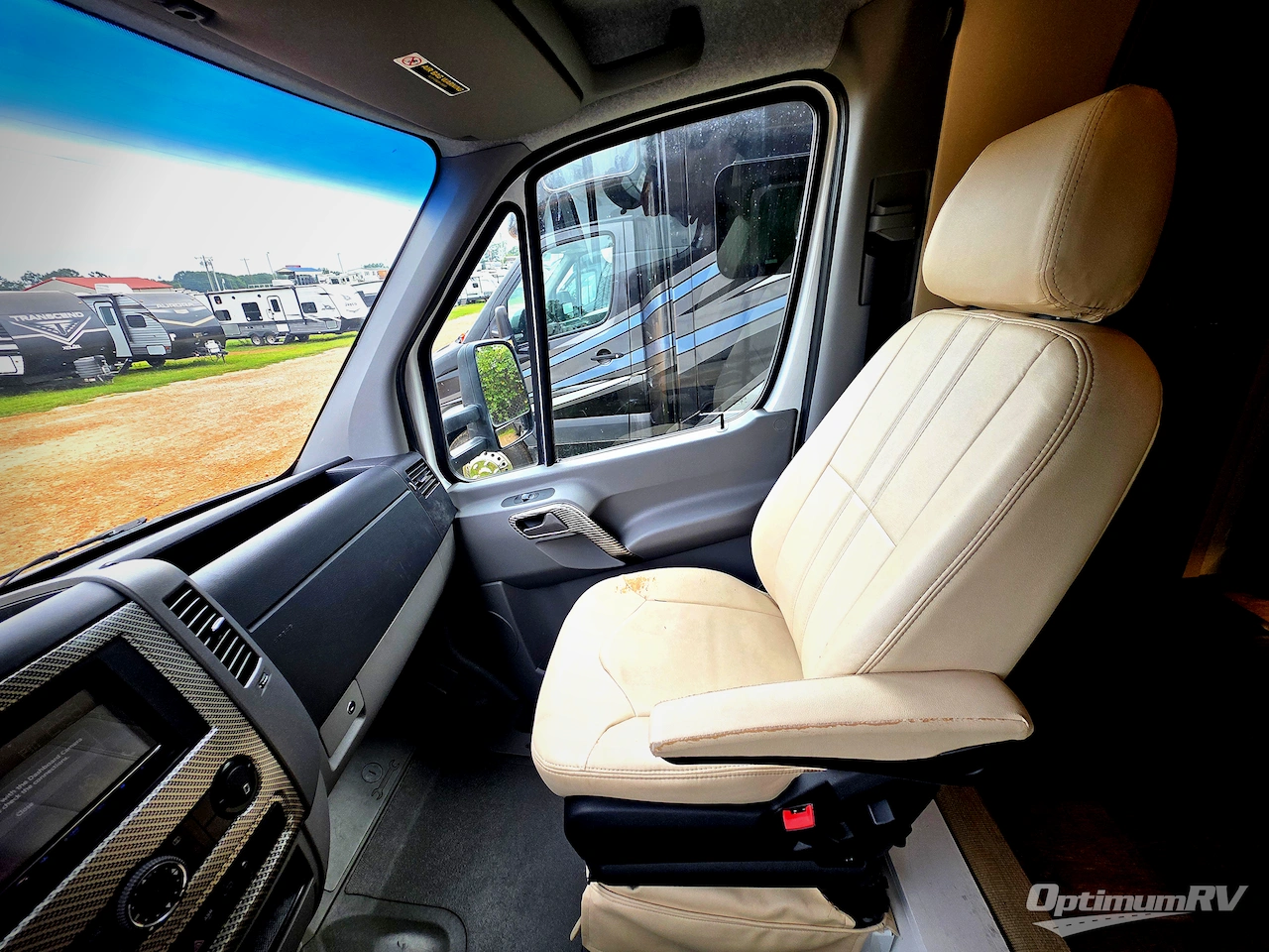 2019 Tiffin Wayfarer 25QW Photo 8