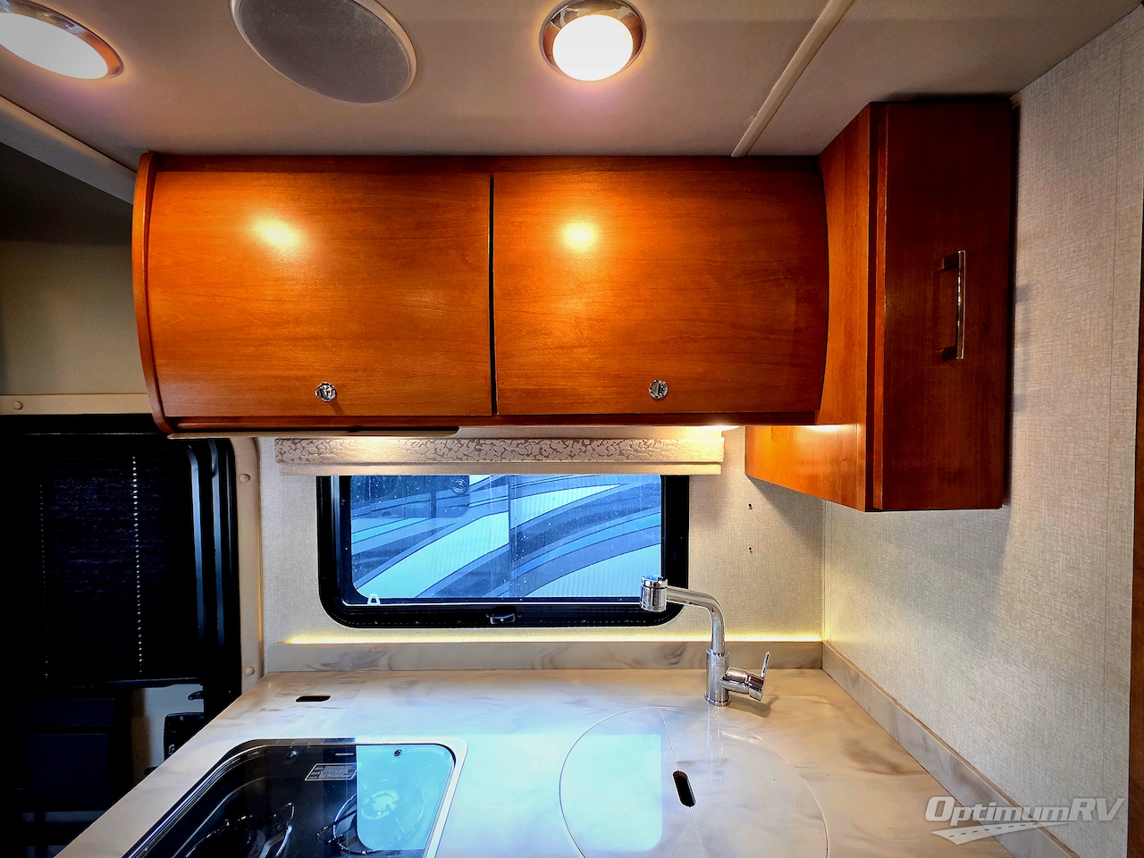 2019 Tiffin Wayfarer 25QW Photo 14