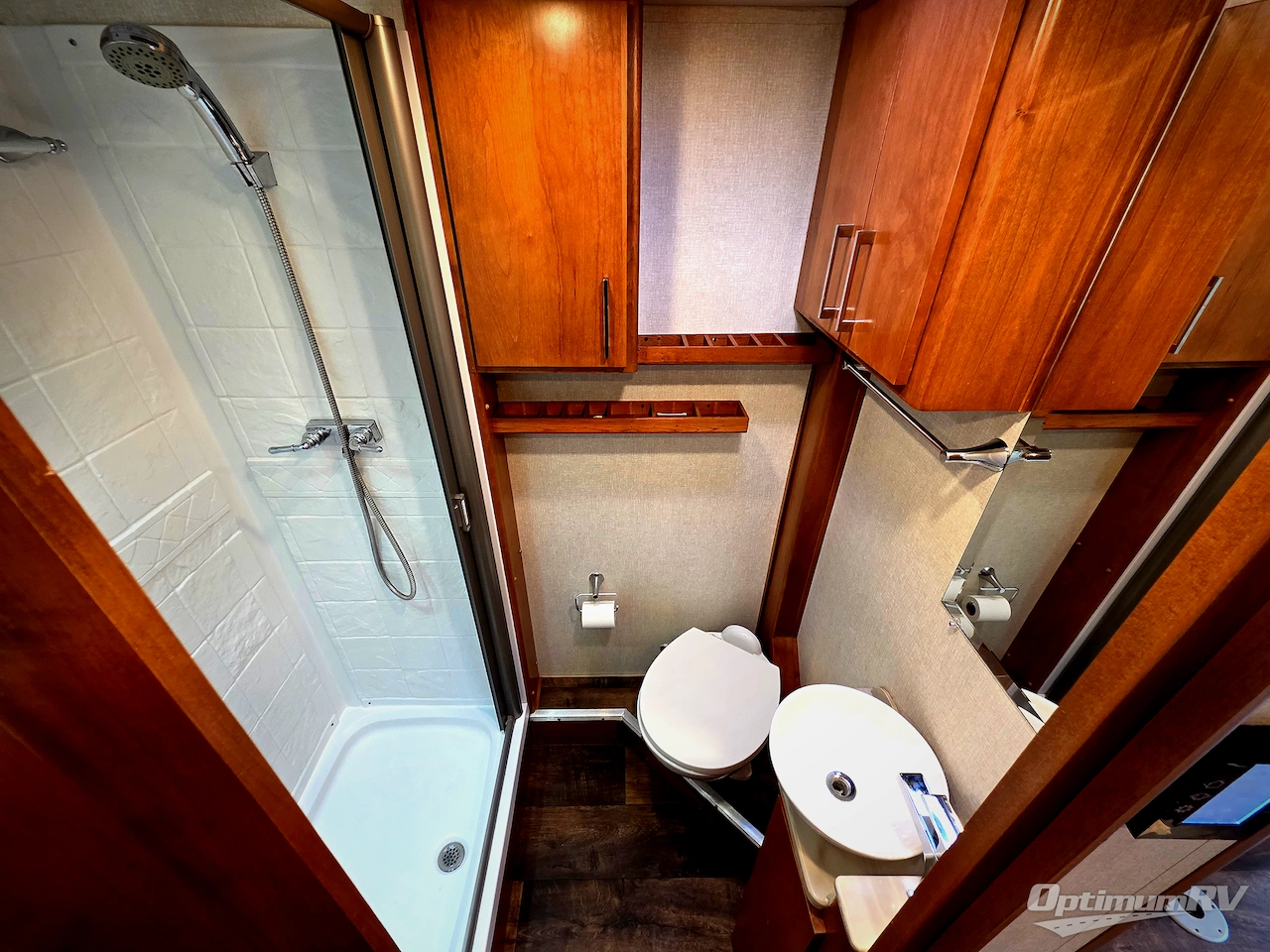 2019 Tiffin Wayfarer 25QW Photo 17