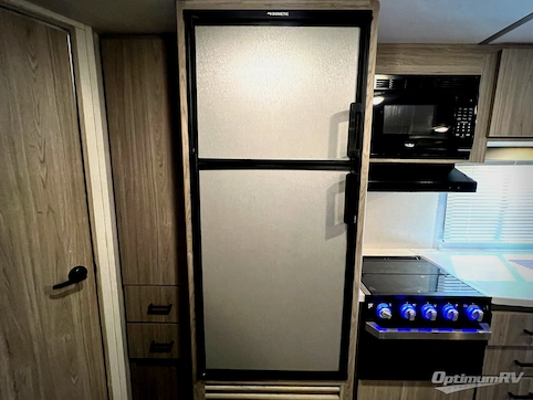 2021 Keystone Passport 219BH SL Series RV Photo 3