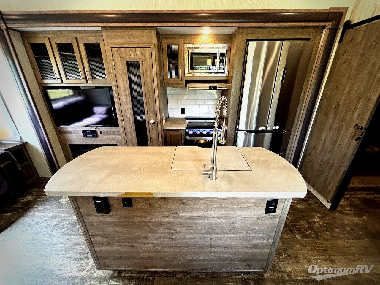 2019 Forest River Sabre 36BHQ Photo 6