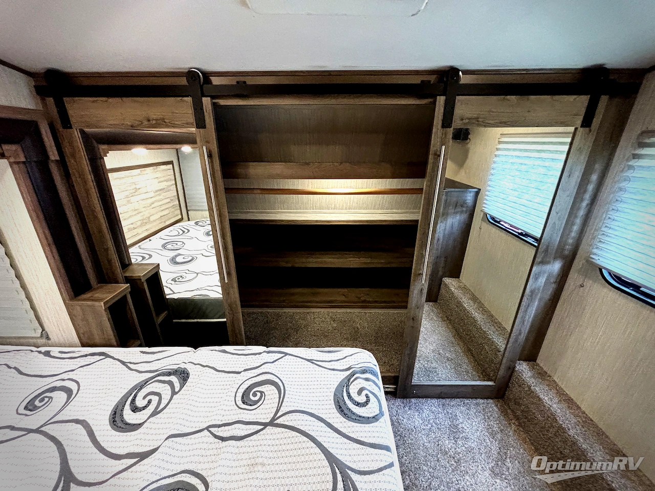 2019 Forest River Sabre 36BHQ Photo 10