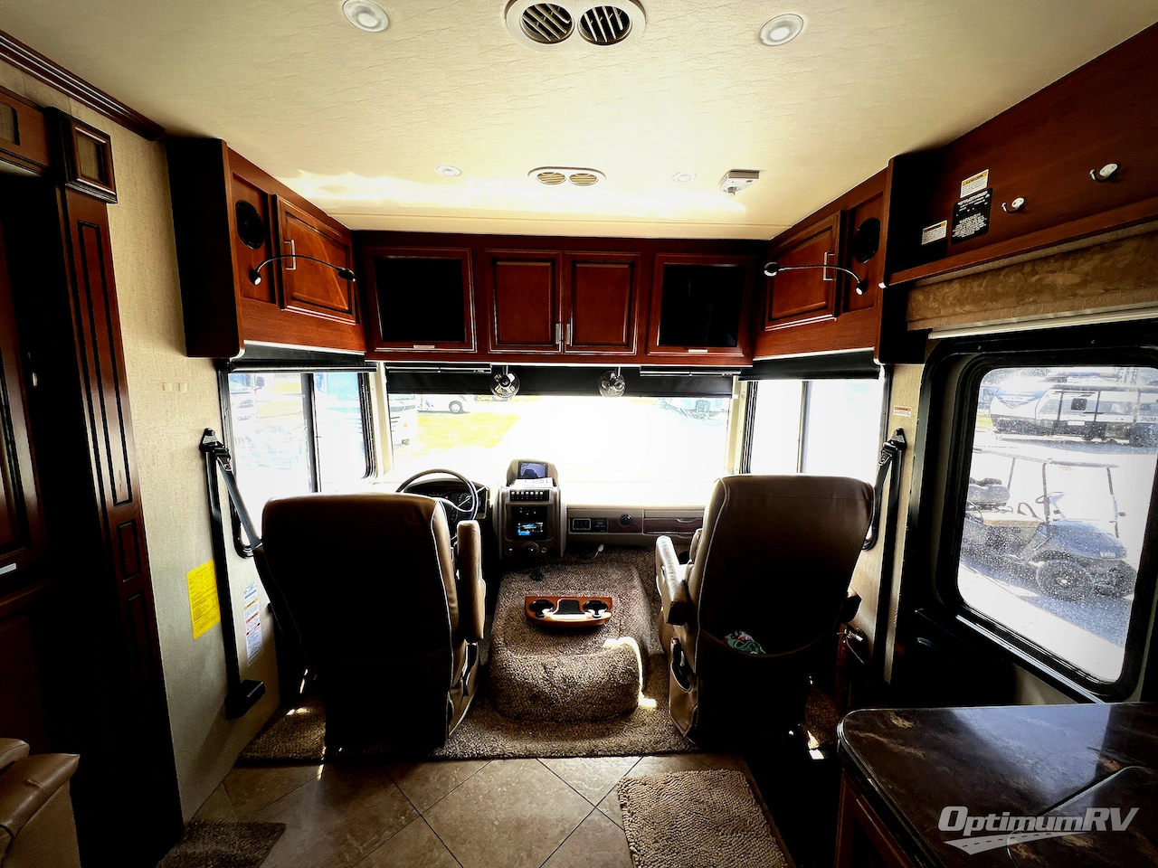 2015 Fleetwood Bounder 35K Photo 6