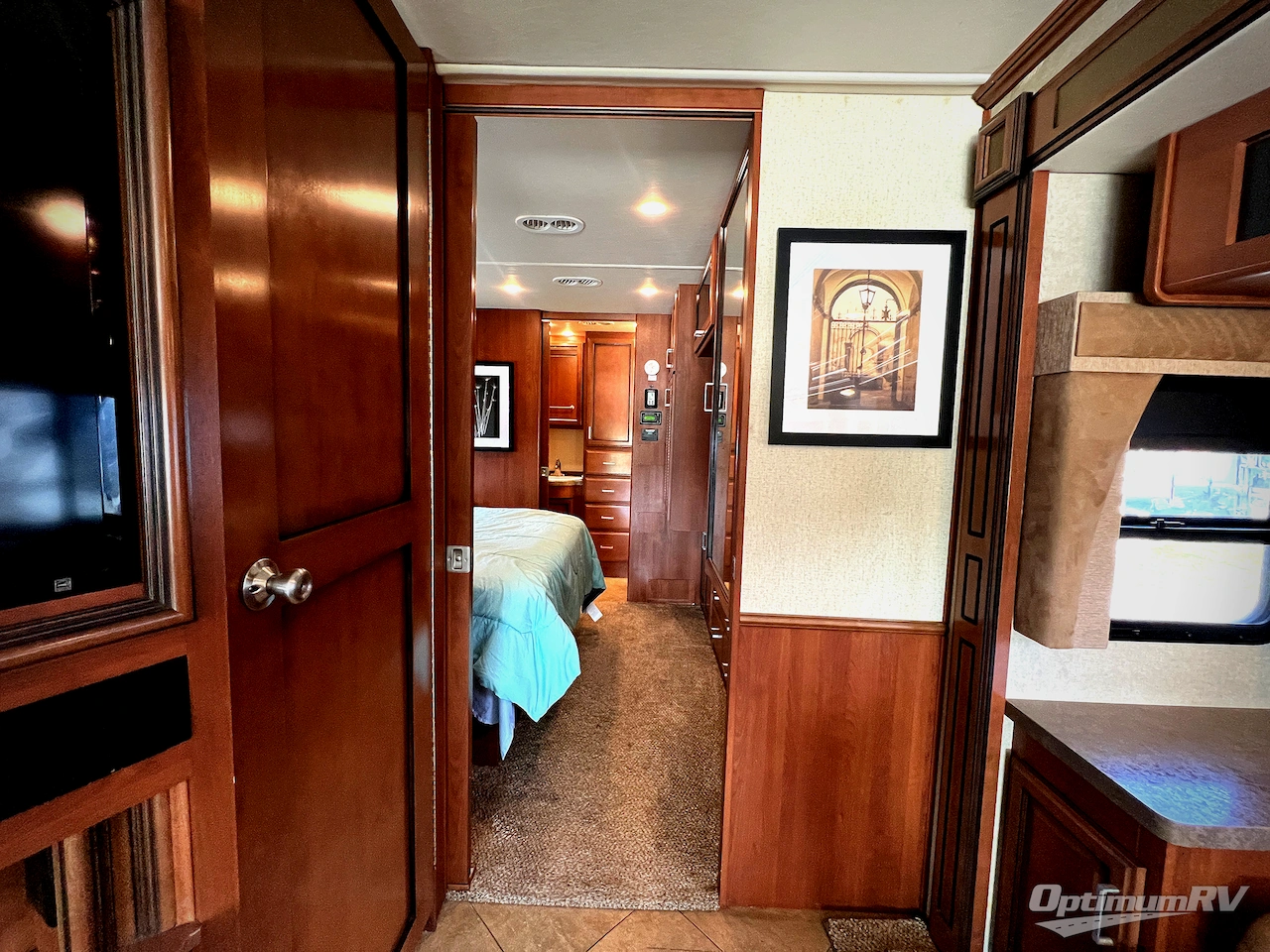 2015 Fleetwood Bounder 35K Photo 15