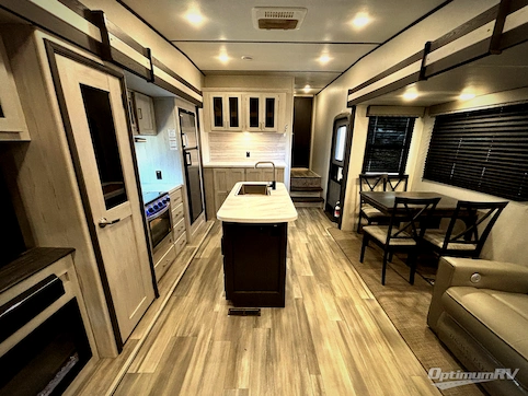 2021 Keystone Sprinter 30RL RV Photo 2