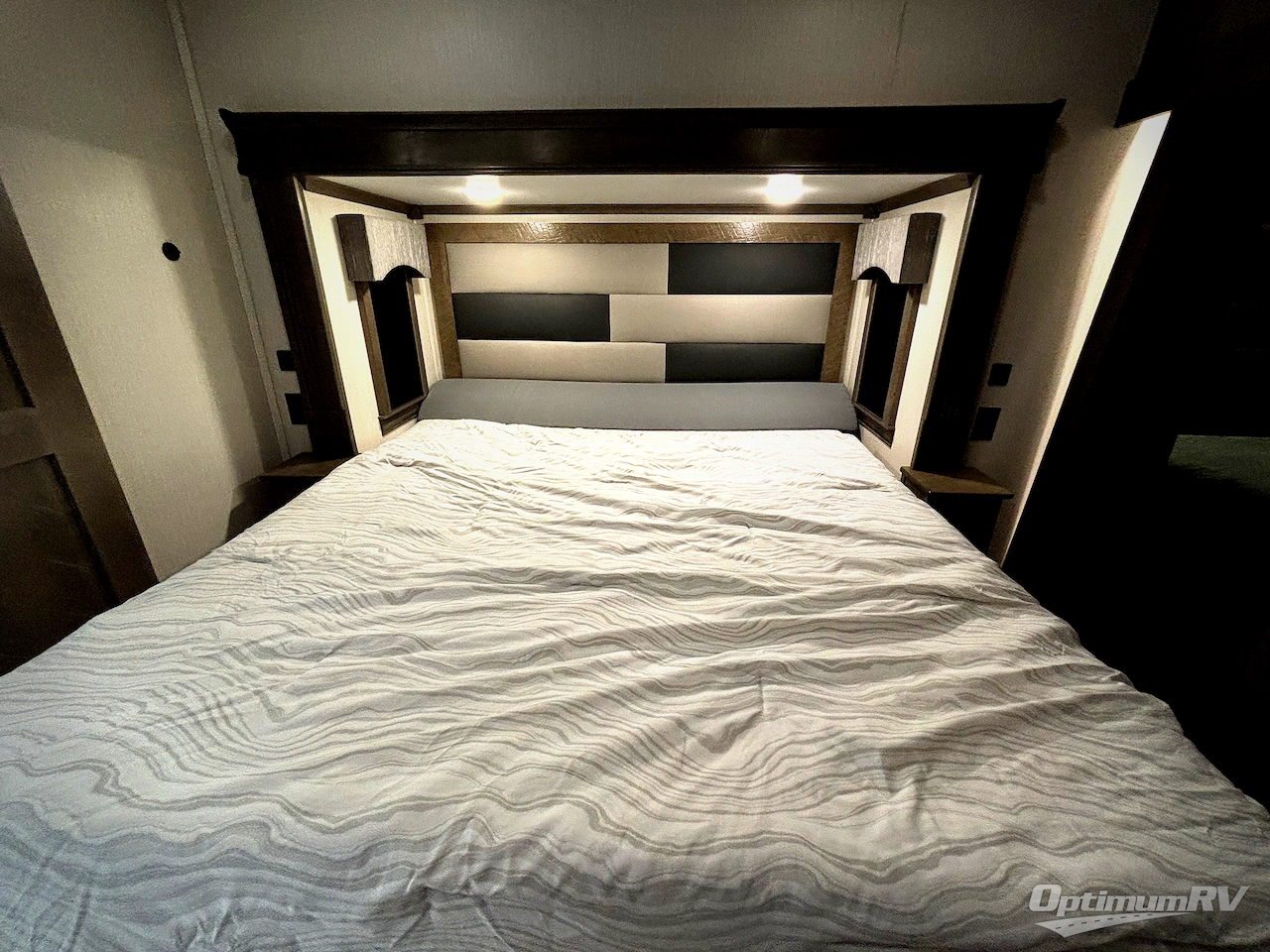 2022 Forest River RiverStone 39RBFL Photo 17