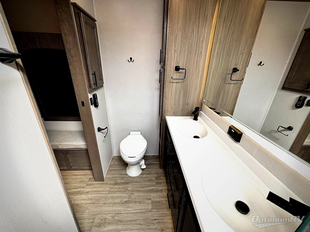 2022 Forest River RiverStone 39RBFL Photo 23